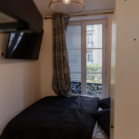 Meubles De Tourisme A Vincennes Apartment Exterior photo