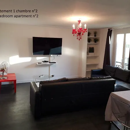 Meubles De Tourisme A Vincennes Apartment Exterior photo