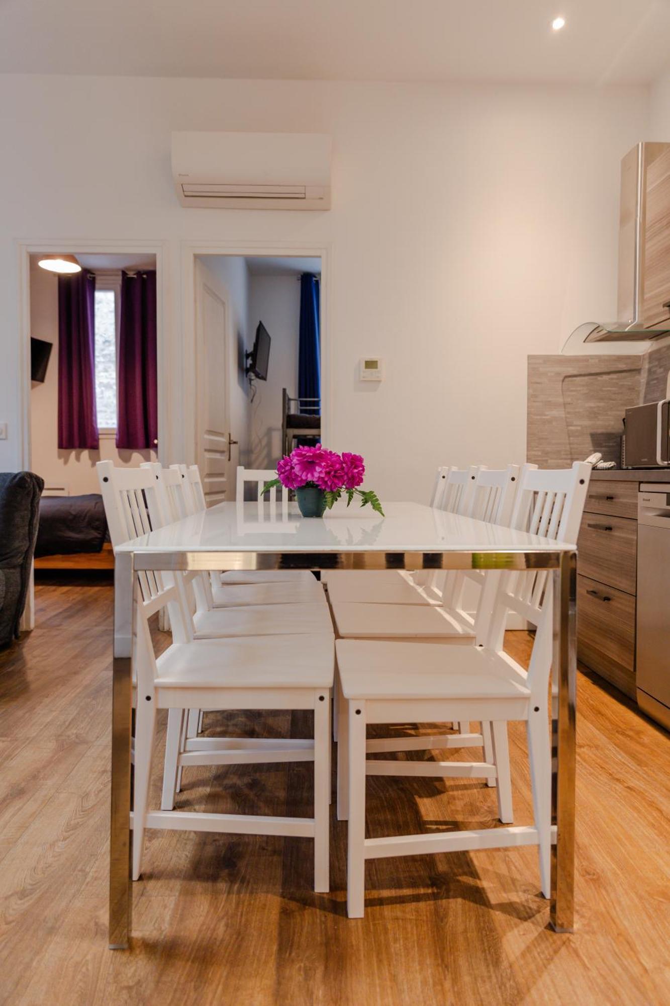 Meubles De Tourisme A Apartment